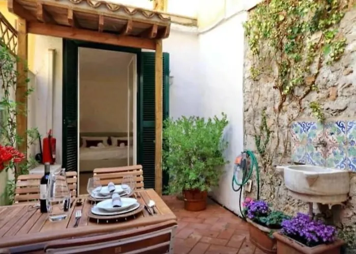 Apartment Secret Garden Colosseo - Homkeey *