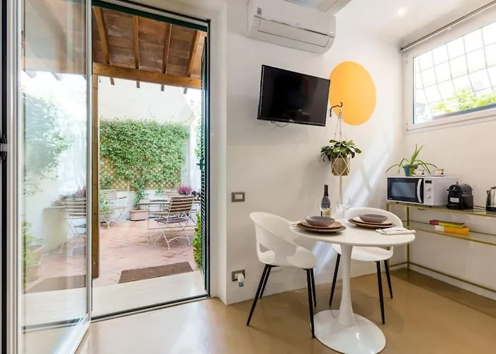 Apartment Secret Garden Colosseo - Homkeey Rom